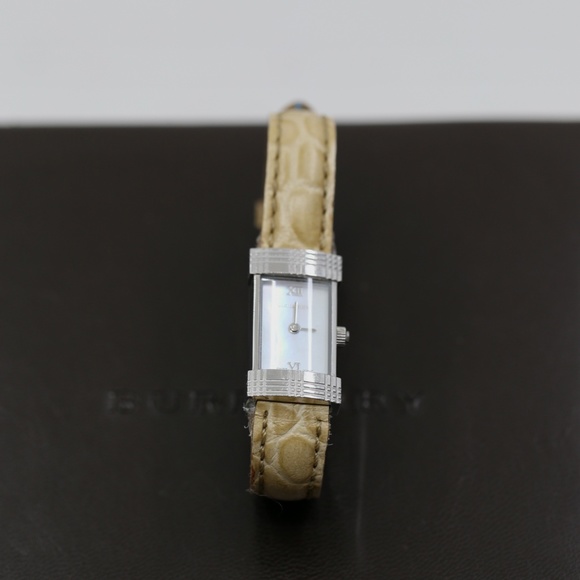 Burberry Mother Of Pearls Face Roman Letters Watch - Picture 12 of 14